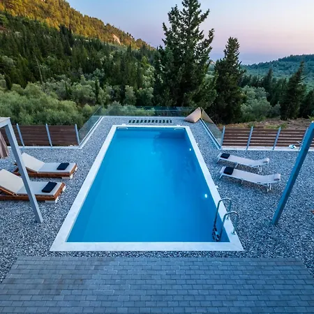 Villa When Waters Are Colored